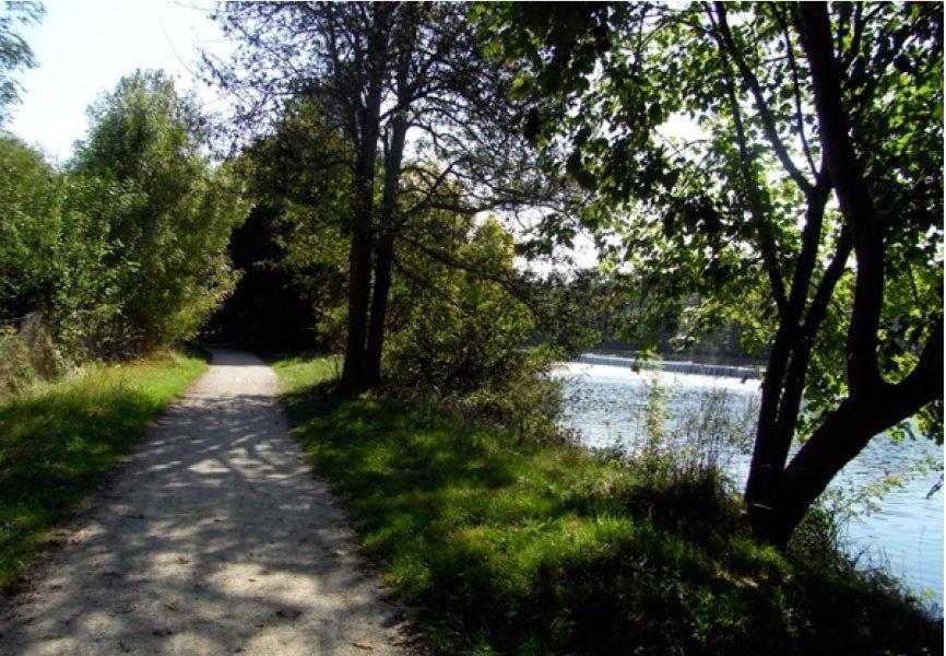 מלון Saint-Yrieix-sur-Charente Camping Du Plan D'Eau **** מראה חיצוני תמונה
