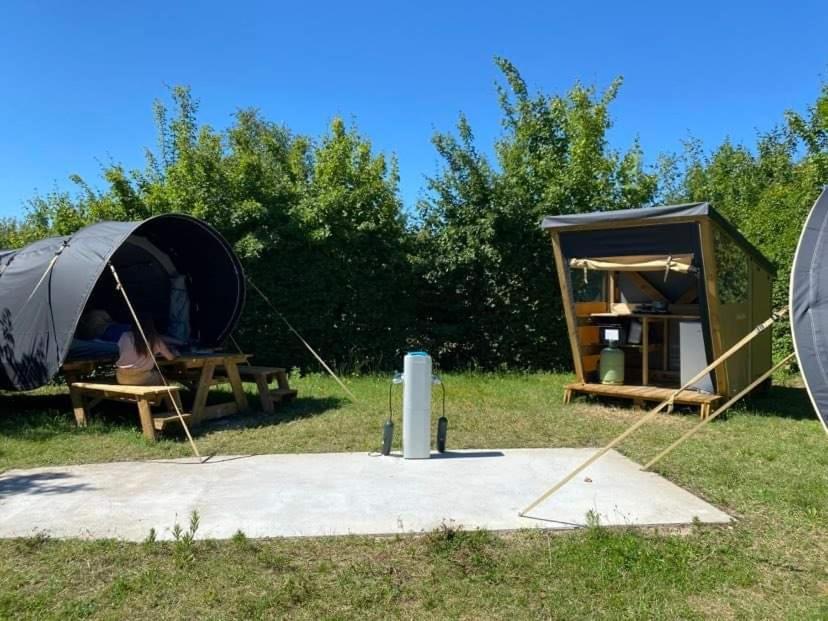 מלון Saint-Yrieix-sur-Charente Camping Du Plan D'Eau **** מראה חיצוני תמונה